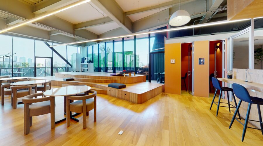 Colony Spaces Moliere