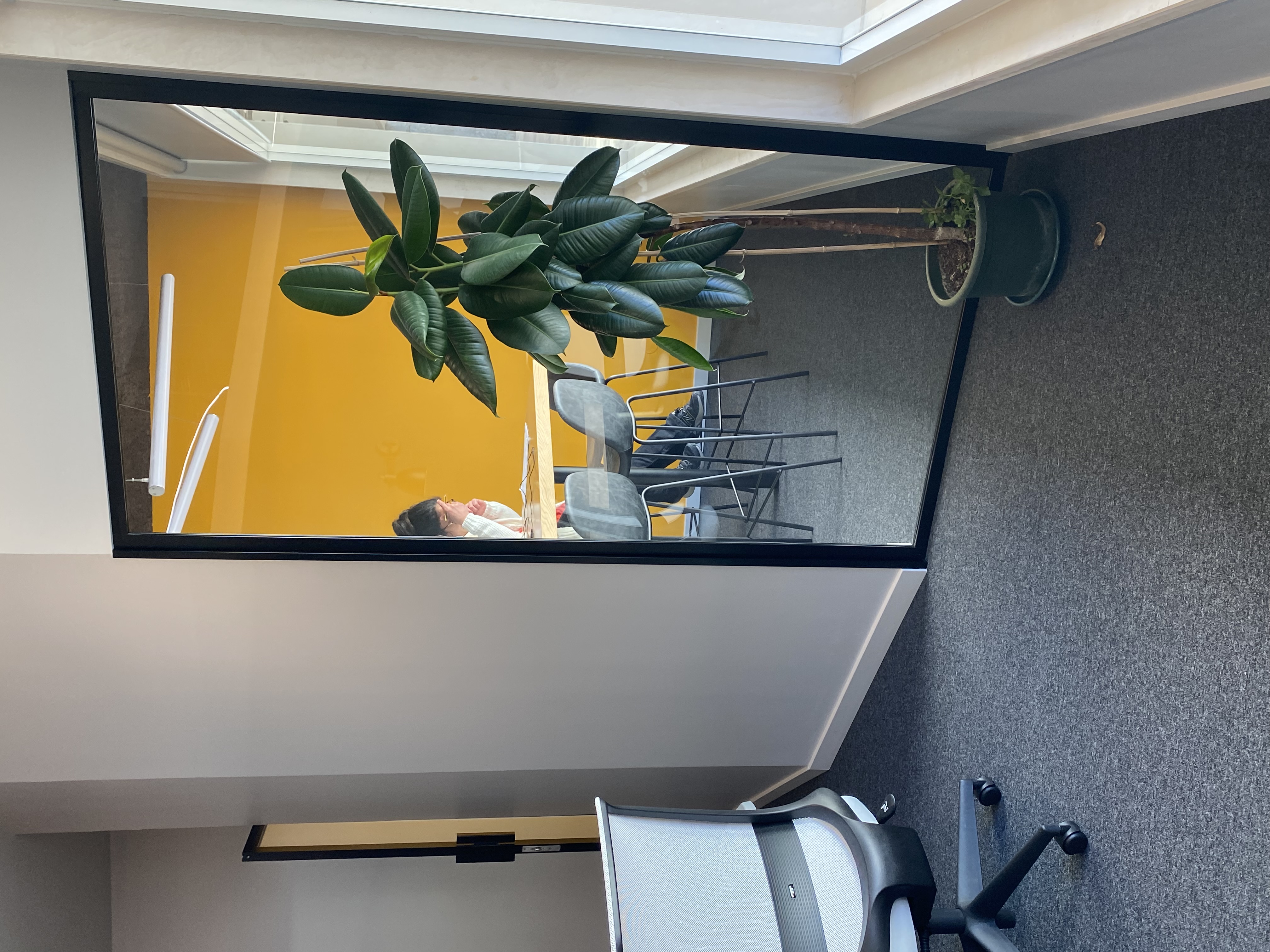 Business Network Lounge